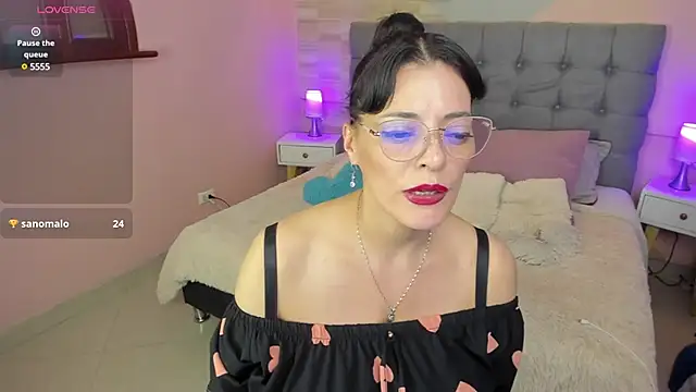 Snapshot of _Abril_W chatting on March 2025 02:51:02 AM Abril W online show from March 2025 02:51:02 AM