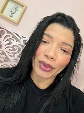valerie lya online show from May 2026 08:19:01 PM