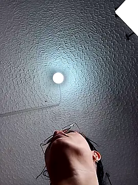 valerie lya online show from November 2025 08:42:02 PM