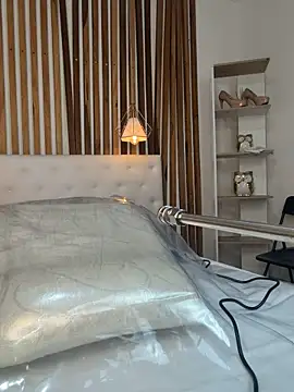 valerie lya online show from March 2026 08:23:02 PM