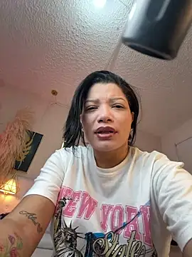 valerie lya online show from May 2026 01:14:02 PM