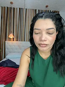 valerie lya online show from February 2026 02:06:01 PM