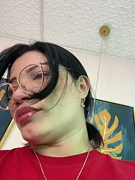 valerie lya online show from November 2025 08:01:02 PM