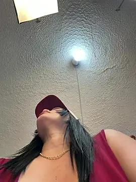 valerie lya online show from February 2026 12:38:01 PM