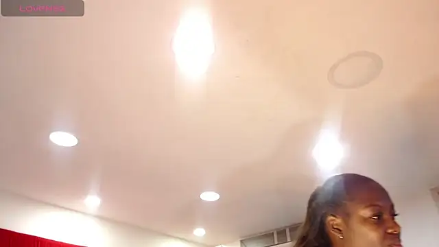 TamyJhonson online show from December 2025 01:25:02 PM