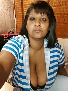 Lilybanx online show from October 2025 12:06:02 PM