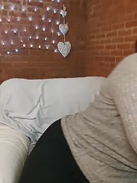 Lilybanx online show from March 2026 07:26:02 PM