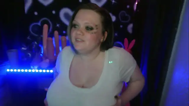 HoneyChambers online show from March 2026 11:43:02 PM