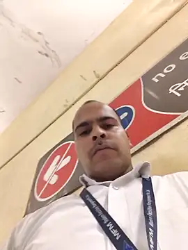 Vickyrajput009 online show from April 2026 04:03:01 PM