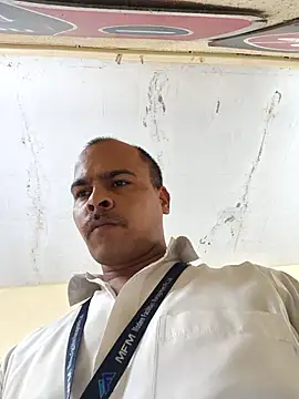 Vickyrajput009 online show from April 2026 02:42:02 AM