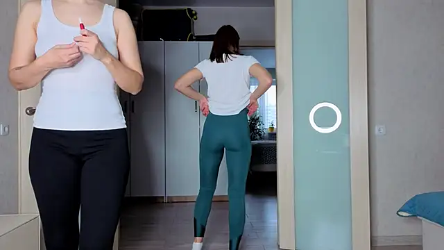 Snapshot of sweeetgirls2021 chatting on January 2026 02:51:01 AM sweeetgirls2021 online show from January 2026 02:51:01 AM