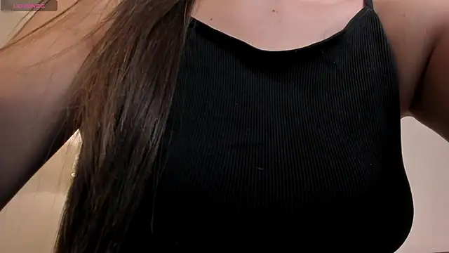 EllaClark online show from September 2025 06:25:02 PM