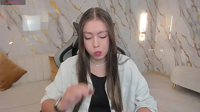 EllaClark online show from September 2025 07:08:02 PM