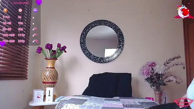 NicoleSantana online show from March 2026 07:32:02 PM