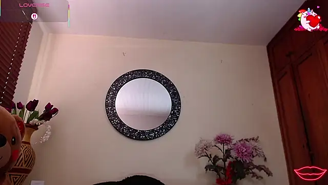NicoleSantana online show from May 2026 05:12:02 PM