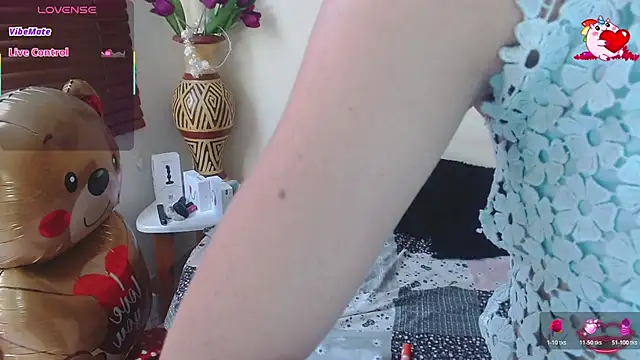 NicoleSantana online show from June 2026 08:14:01 PM