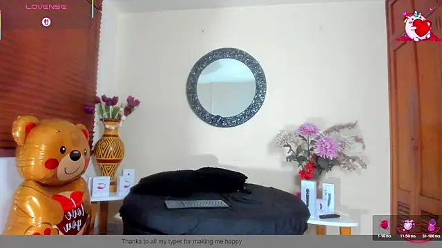 NicoleSantana online show from May 2026 10:12:02 AM
