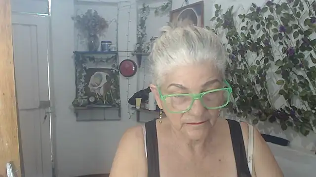 Snapshot of FunnyGrandma chatting on July 2026 06:29:01 PM FunnyGrandma online show from July 2026 06:29:01 PM