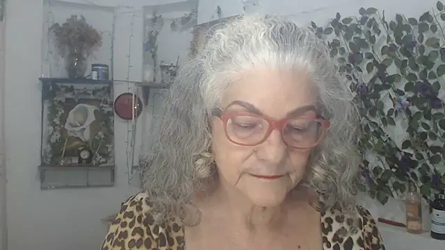 FunnyGrandma online show from February 2026 09:26:01 PM