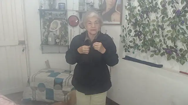FunnyGrandma online show from February 2026 12:22:02 AM