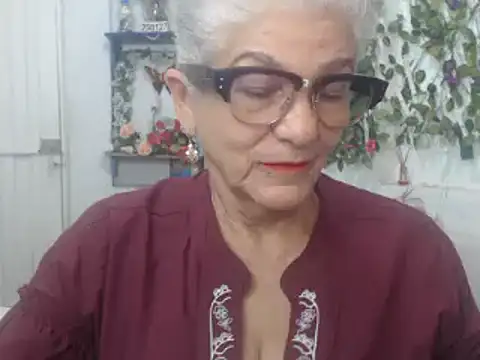 FunnyGrandma online show from January 2025 01:43:01 AM