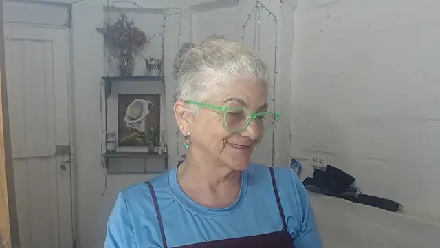 Snapshot of FunnyGrandma chatting on July 2026 03:17:01 AM FunnyGrandma online show from July 2026 03:17:01 AM