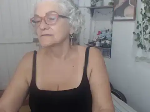 FunnyGrandma online show from September 2025 01:16:02 AM