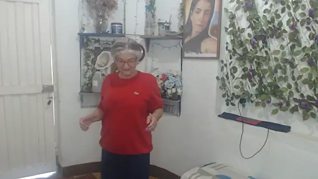 FunnyGrandma online show from February 2026 04:06:01 PM