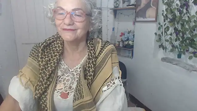 FunnyGrandma online show from October 2025 03:30:02 AM