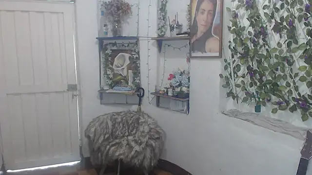FunnyGrandma online show from October 2025 07:48:01 PM
