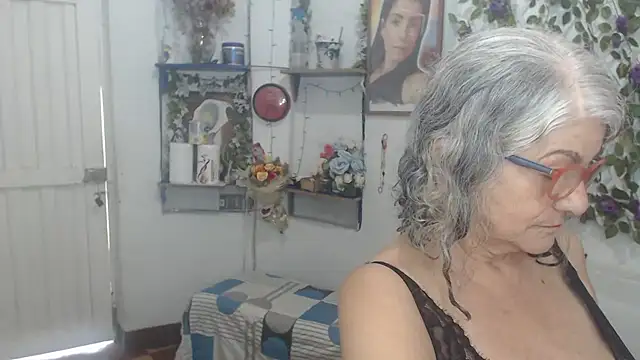 FunnyGrandma online show from March 2026 06:23:01 PM