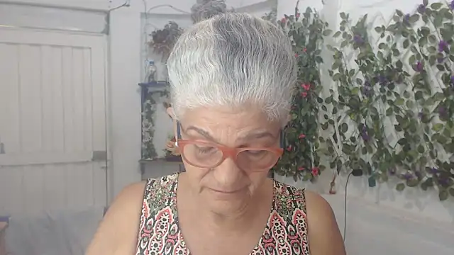 FunnyGrandma online show from February 2025 02:04:01 AM