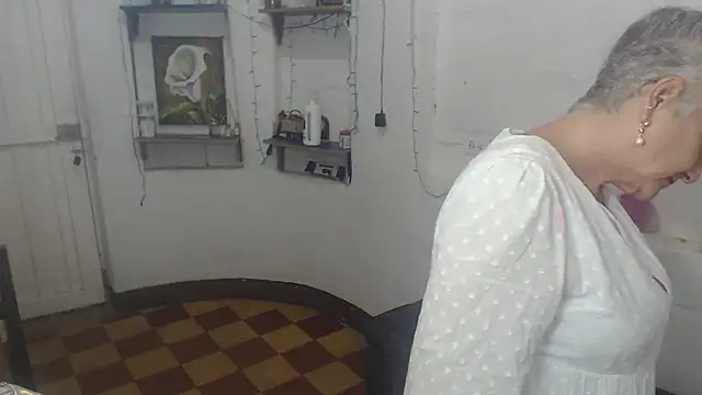 Snapshot of FunnyGrandma chatting on August 2026 01:54:02 AM FunnyGrandma online show from August 2026 01:54:02 AM