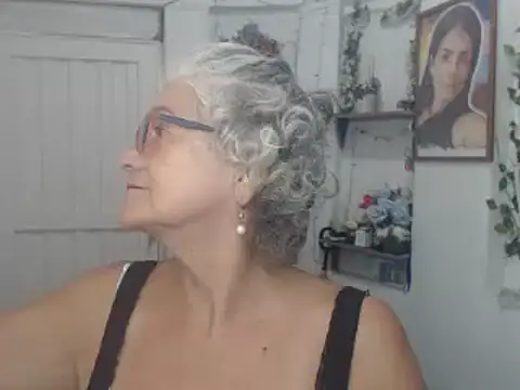 FunnyGrandma online show from September 2025 11:16:01 PM