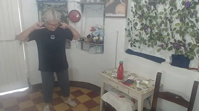 FunnyGrandma online show from February 2026 04:59:01 PM
