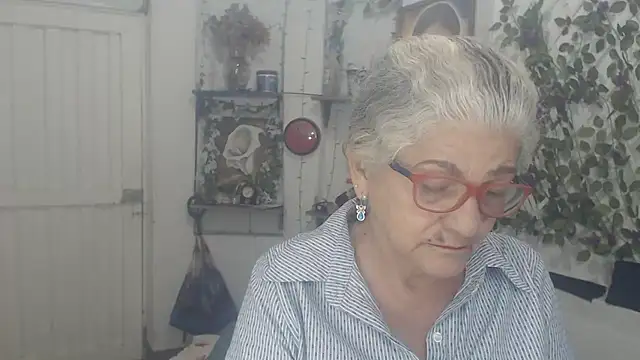 FunnyGrandma online show from February 2026 11:26:01 PM