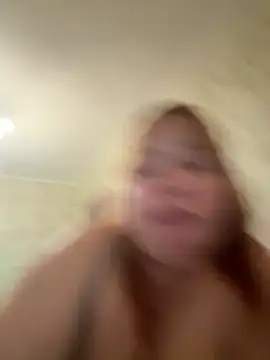 Snapshot of Model9798 chatting on December 2025 08:04:02 PM Model9798 online show from December 2025 08:04:02 PM