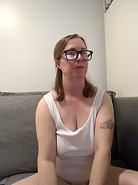 SweetandNaughty1 online show from November 2025 04:32:02 PM