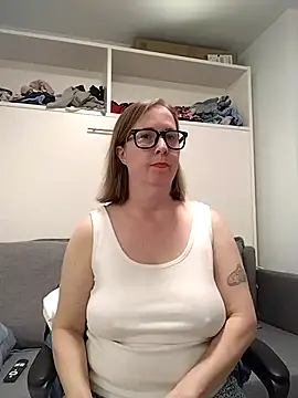 SweetandNaughty1 online show from January 2026 07:19:02 PM