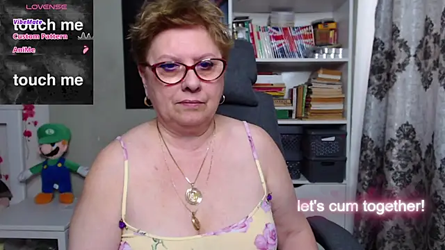 Snapshot of Mella4you chatting on March 2025 10:46:01 AM Mella4you online show from March 2025 10:46:01 AM
