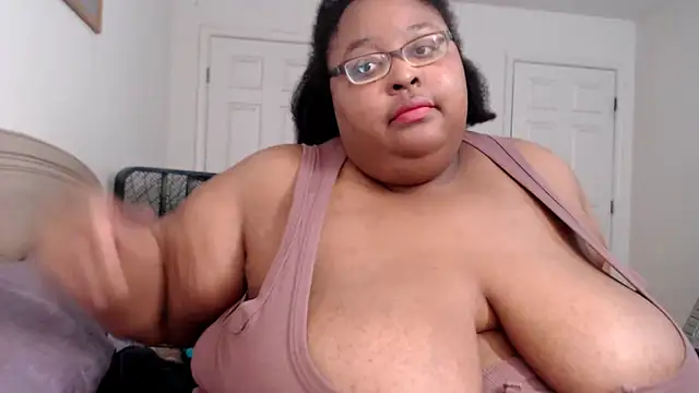 Loves Aura online show from March 2026 01:12:01 AM