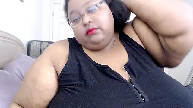 Loves Aura online show from June 2026 12:27:02 AM