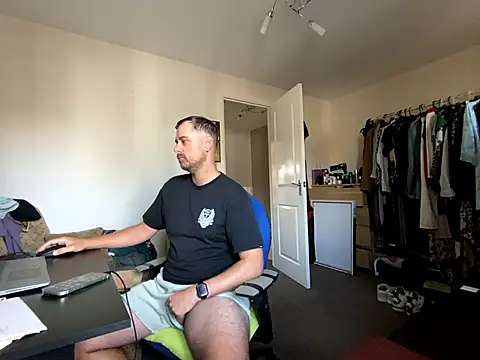 Kramer023 online show from September 2025 09:27:01 AM