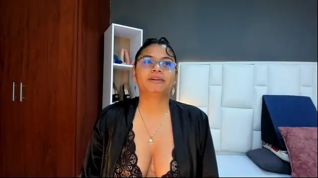 yeral2017 online show from April 2026 04:23:02 PM