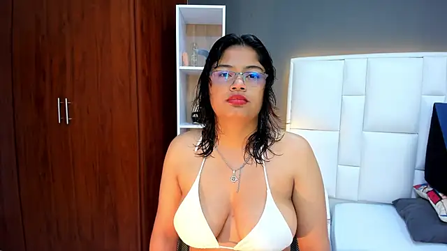 yeral2017 online show from March 2026 05:50:01 PM