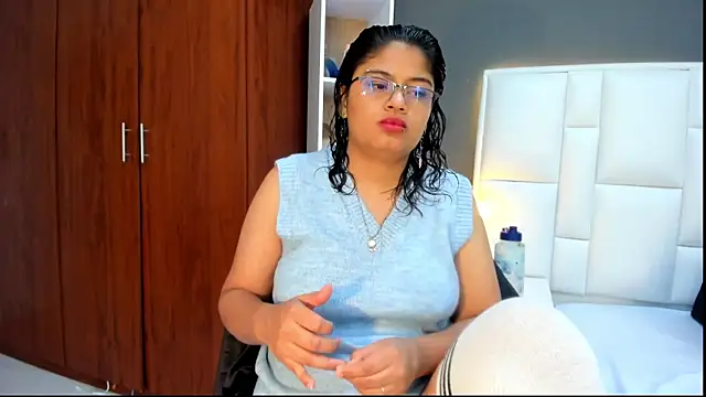 yeral2017 online show from April 2026 07:58:02 PM