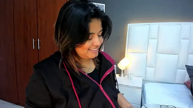 yeral2017 online show from April 2026 01:17:02 PM