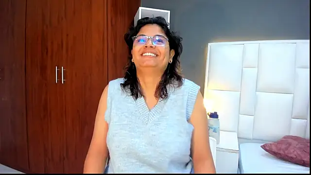 yeral2017 online show from April 2026 01:15:01 PM