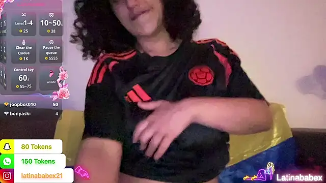 Snapshot of Latinababex chatting on June 2026 11:44:01 PM Latinababex online show from June 2026 11:44:01 PM