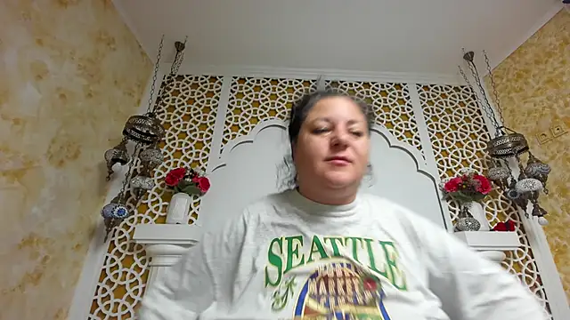 AleshaArabian online show from December 2025 05:17:02 AM